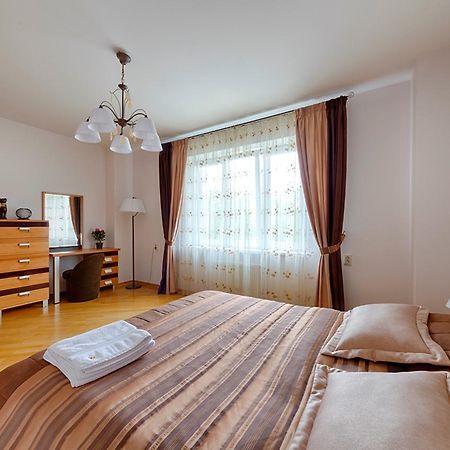 Arenda Apartments - Surganova,5A Minsk Luaran gambar