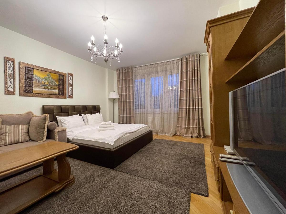 Arenda Apartments - Surganova,5A Minsk Luaran gambar