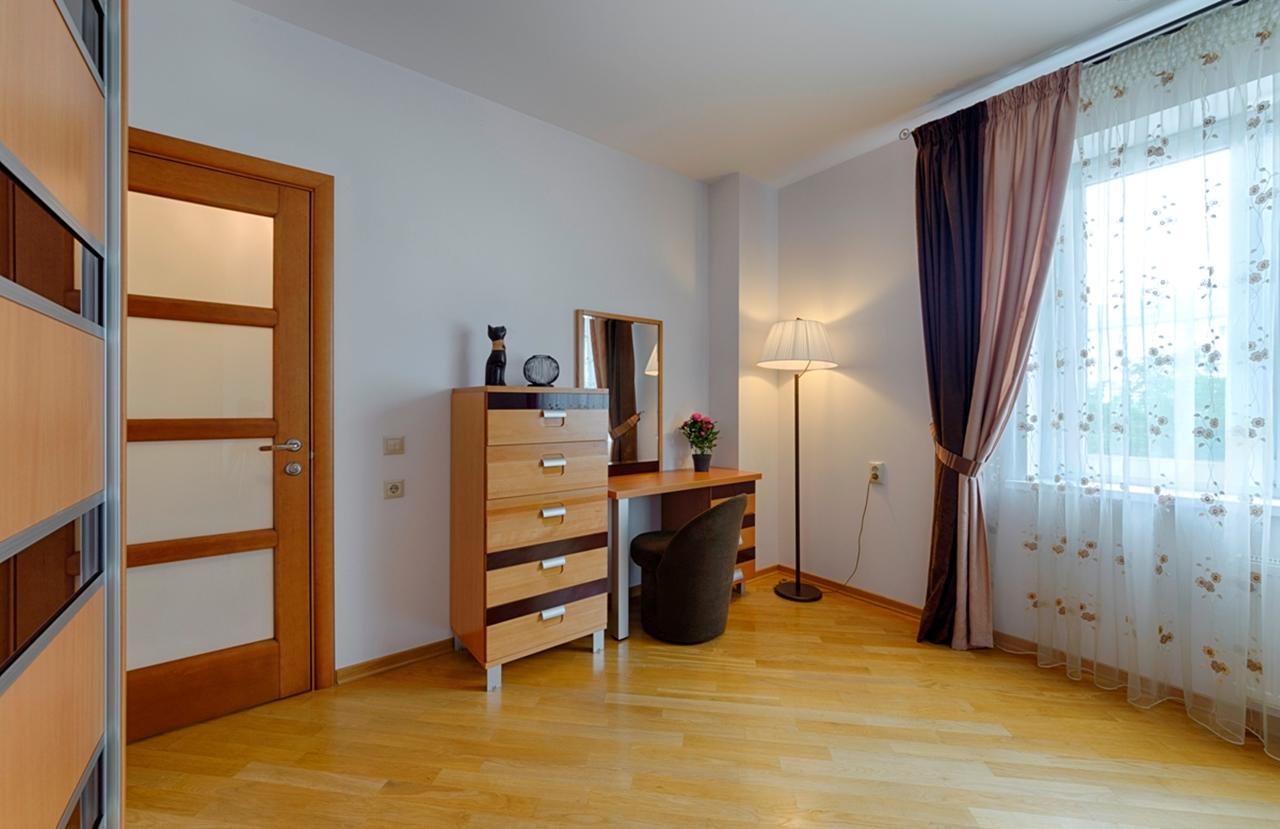 Arenda Apartments - Surganova,5A Minsk Luaran gambar
